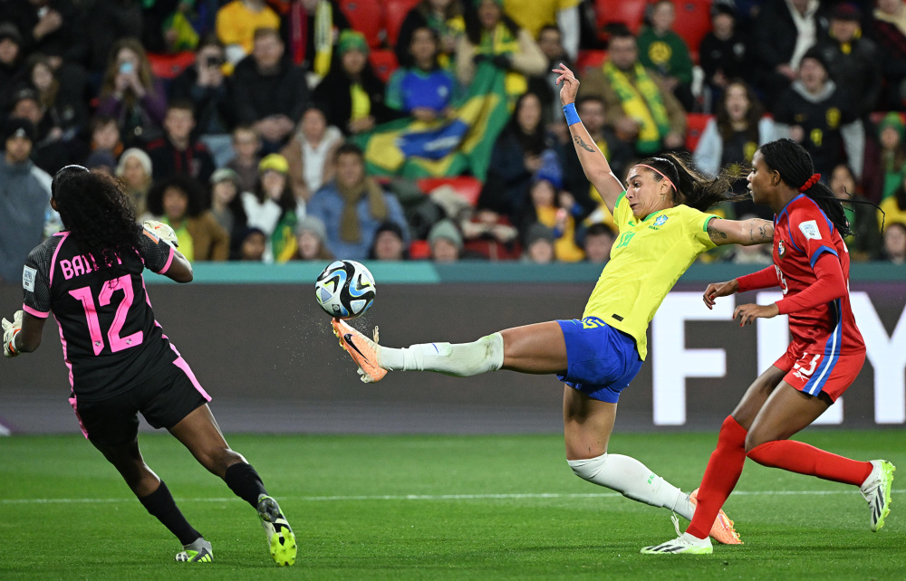 包含巴拿马球员在国际大赛中杰出发挥的词条