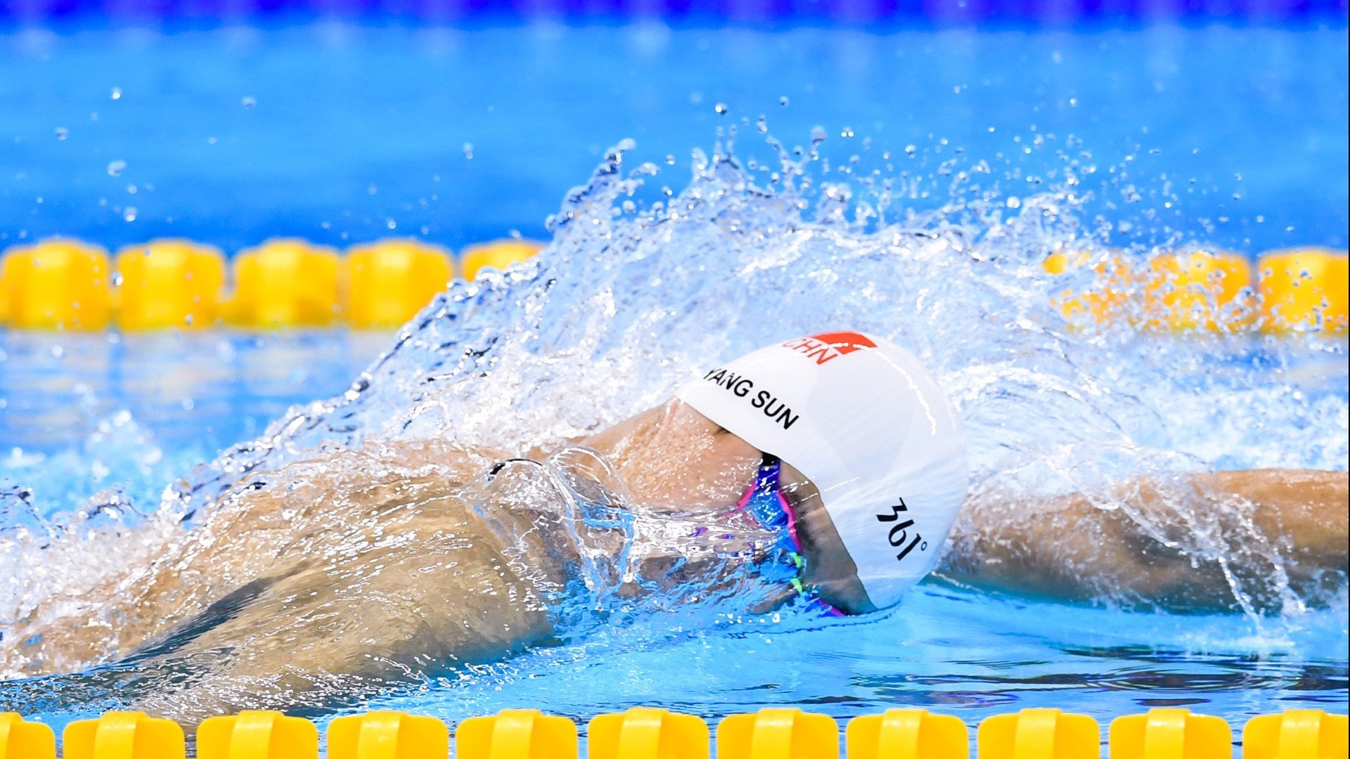 鏖战巅峰！保罗数据全面爆炸，辽宁队力克上海队演绎经典对决