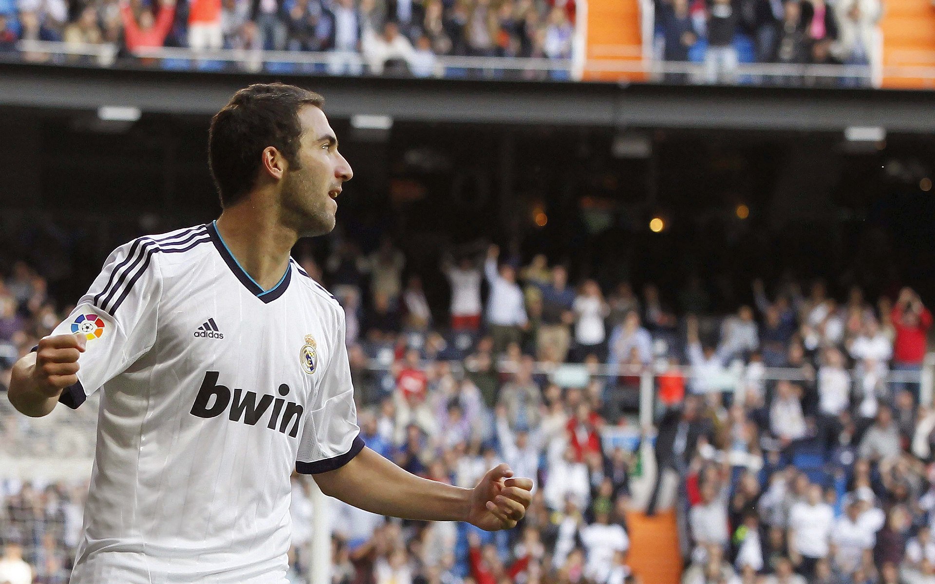 从沙漠到欧洲之巅，摩洛哥的足球启示与奥纳纳的欧冠时刻