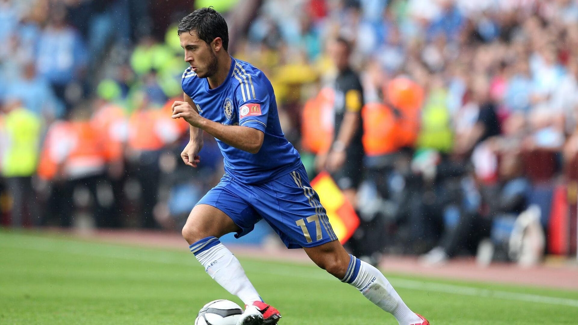 赛道与球场，当F1年度争冠焦点战遇上骑士争冠战胜出鹈鹕