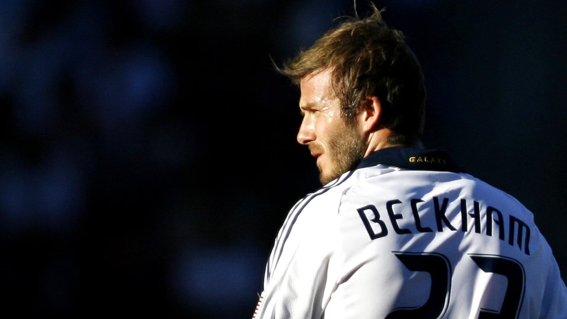 鹈鹕展翅遮天日,乔治破云证真我,一场定义赛季的焦点战